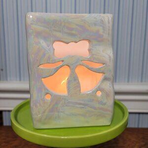 Vintage White Iridescent Ceramic Tealight‎ Candle Holder - Wedding Bells w/Bow
